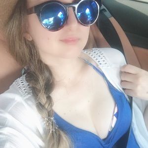 Meet your Posher, Mariem